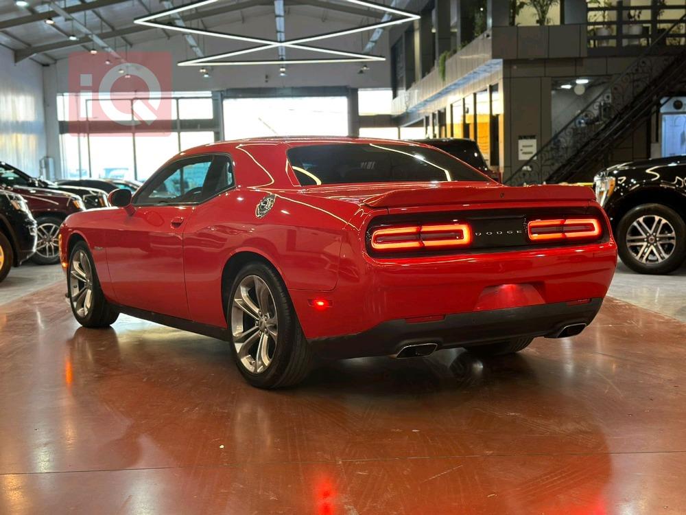 Dodge Challenger